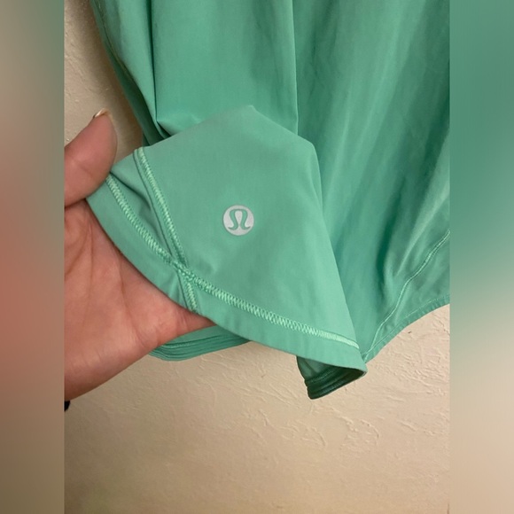 Lululemon top - Picture 4 of 5